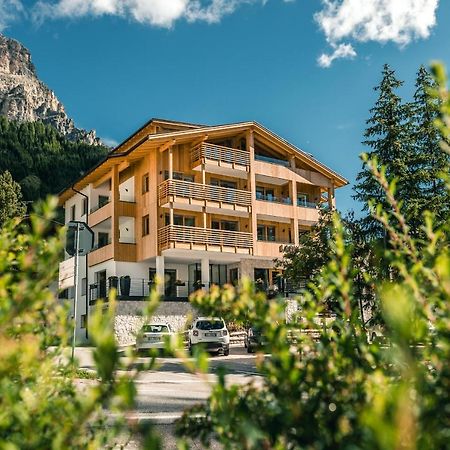 Hotel Garni Larix Colfosco Esterno foto
