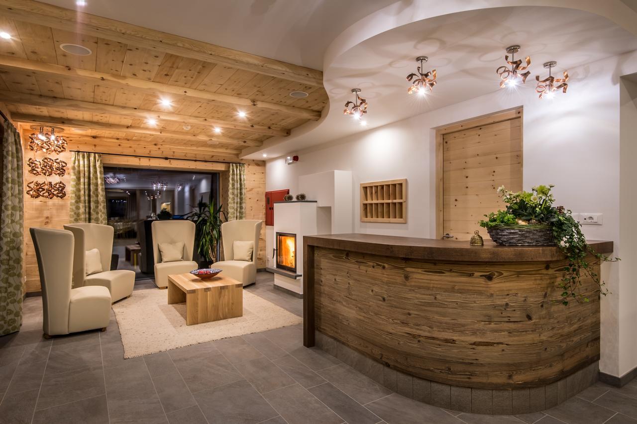 Hotel Garni Larix Colfosco Esterno foto